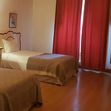 Casa Do Jardim מלון 2*